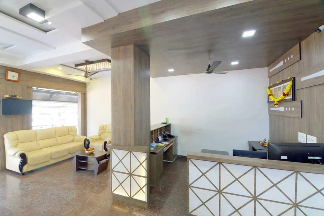 Hotel Ambai Grand Ambāsamudram Extérieur photo